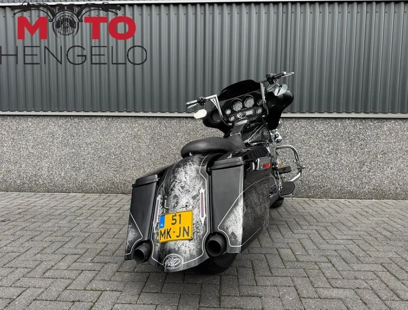 Harley-Davidson FLHTC Electa Glide