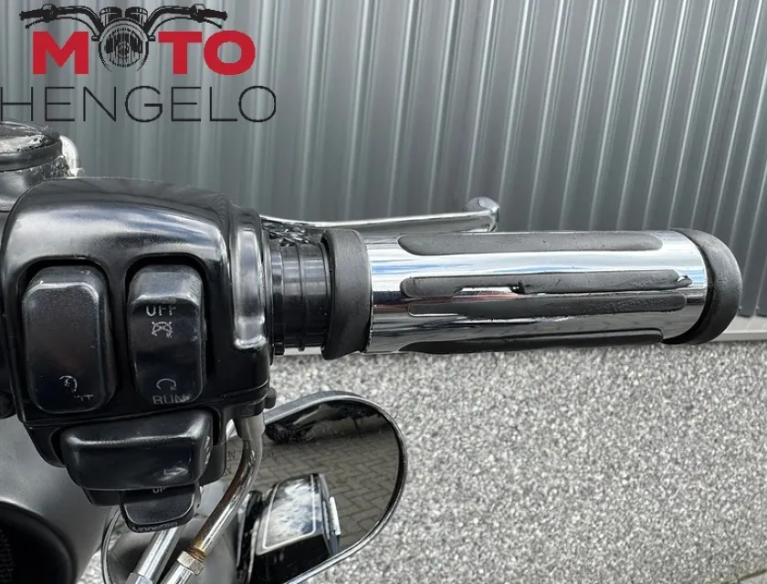 Harley-Davidson FLHTC Electa Glide