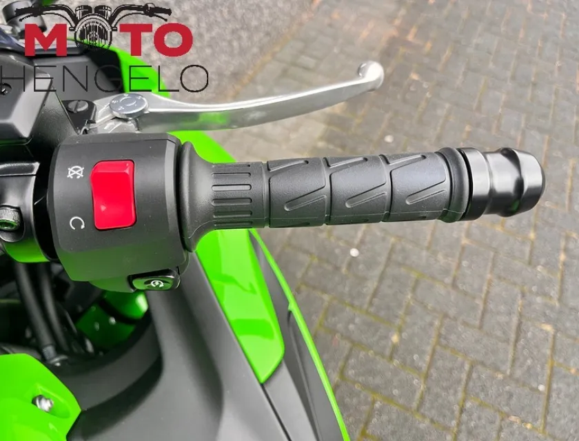 Kawasaki NINJA 650 PERFORMANCE AKRAPOVIC