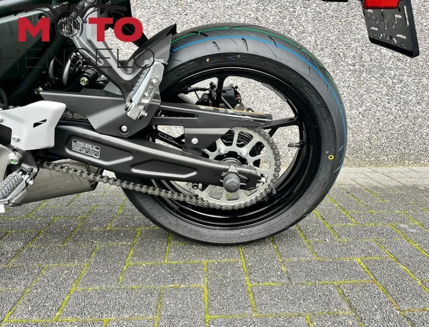 Kawasaki NINJA 650 PERFORMANCE AKRAPOVIC