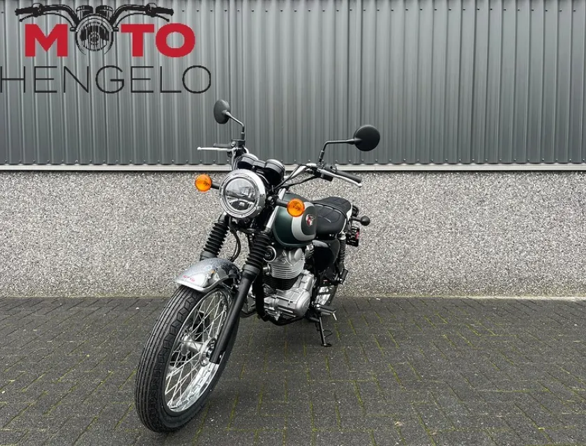 Kawasaki W230
