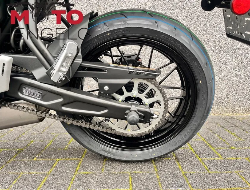 Kawasaki Z650RS