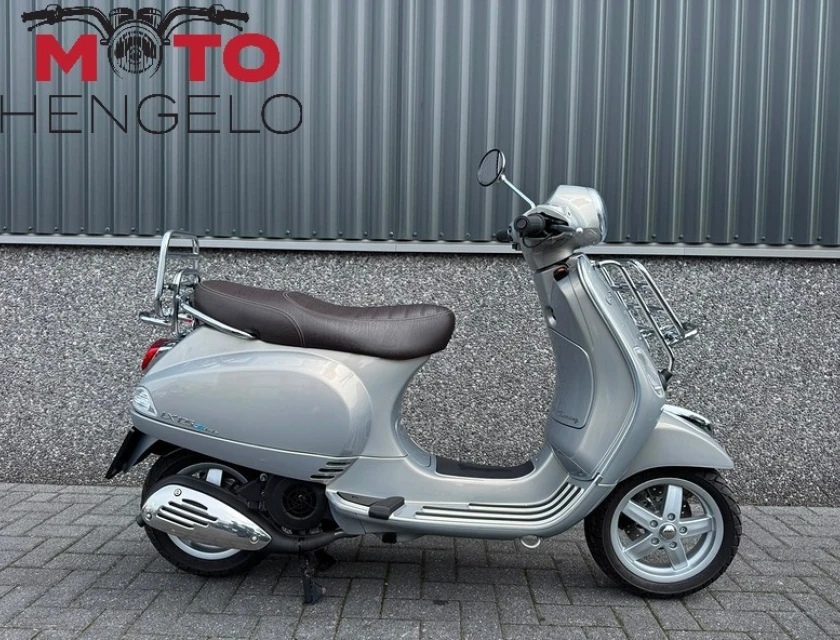 Vespa LX 125 TOURING
