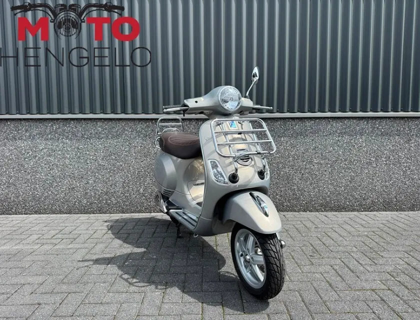 Vespa LX 125 TOURING