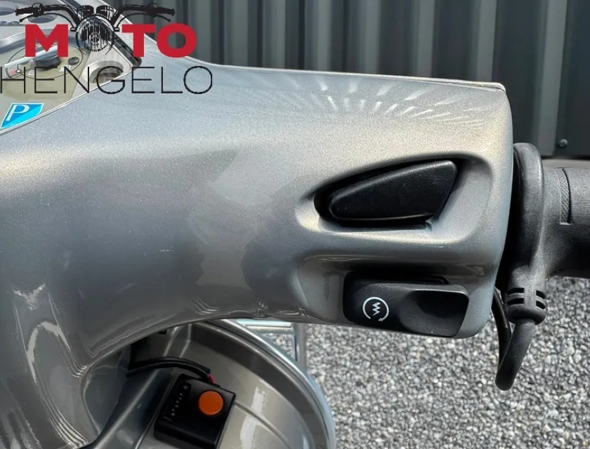 Vespa LX 125 TOURING