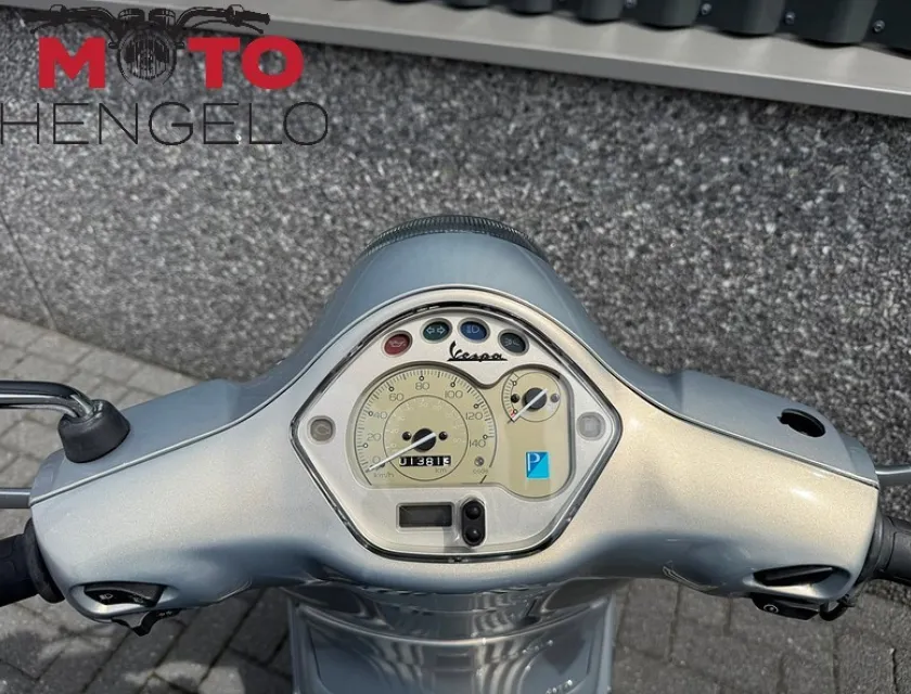 Vespa LX 125 TOURING