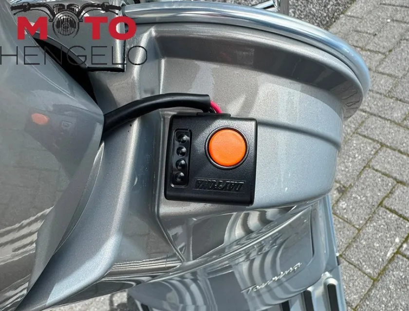 Vespa LX 125 TOURING