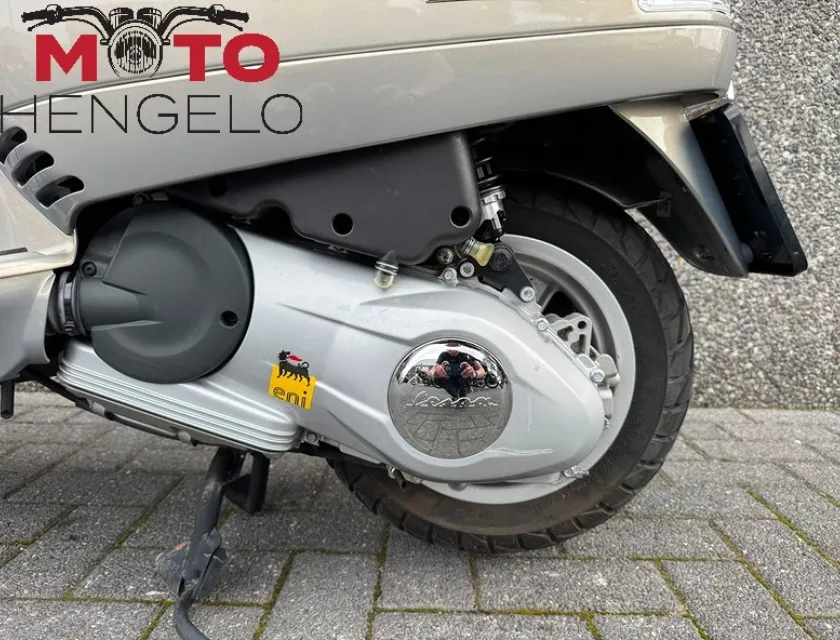 Vespa LX 125 TOURING