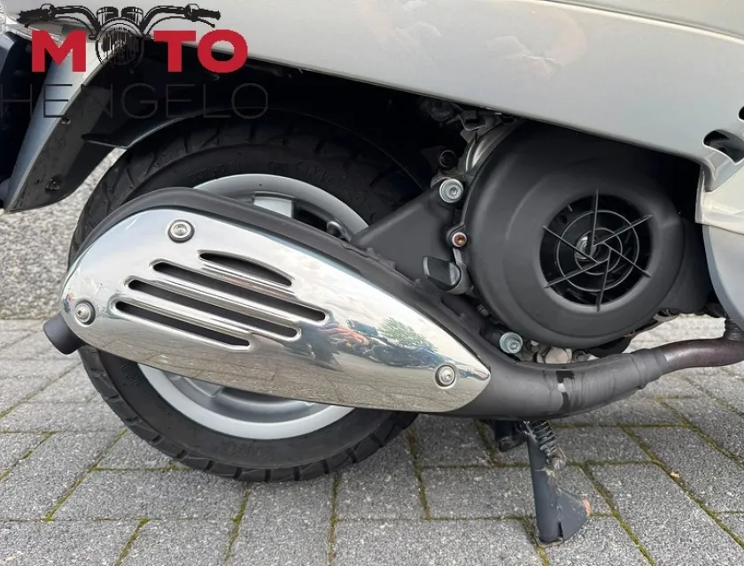 Vespa LX 125 TOURING