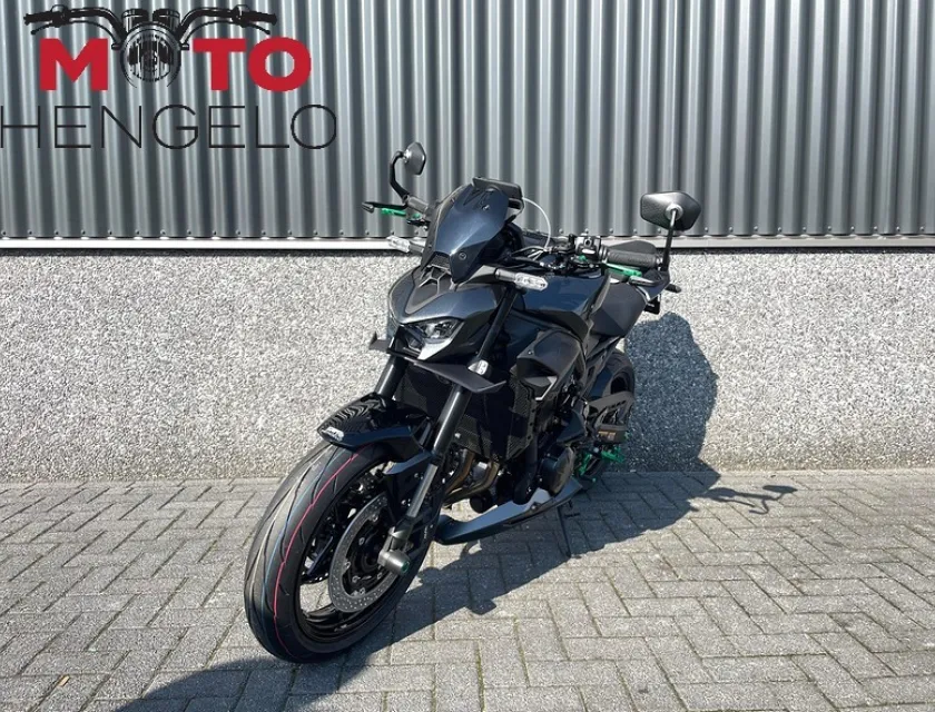Kawasaki Z900 PUIG / EVOTECH EDITION