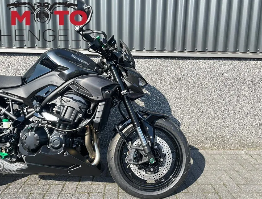 Kawasaki Z900 PUIG / EVOTECH EDITION