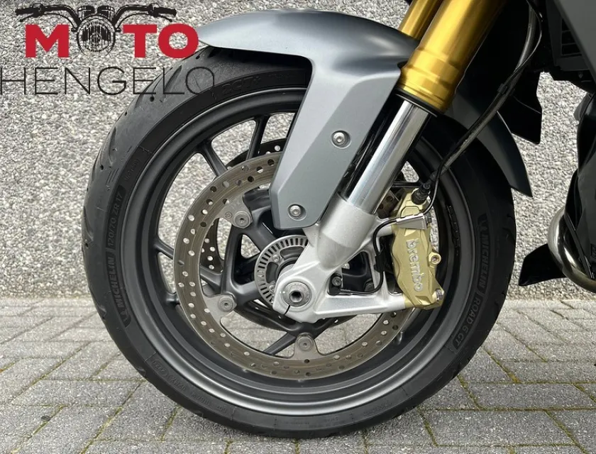 BMW R 1200 RS