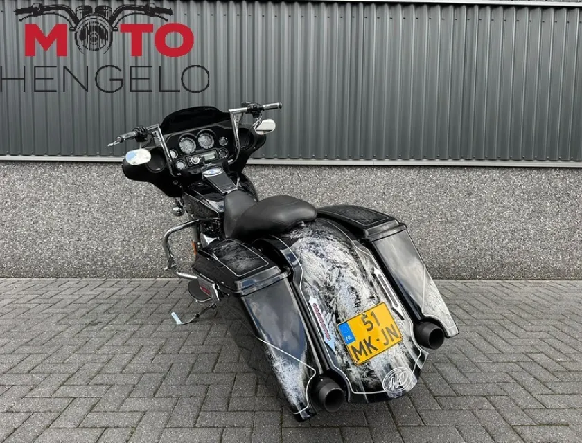 Harley-Davidson FLHTC Electra Glide