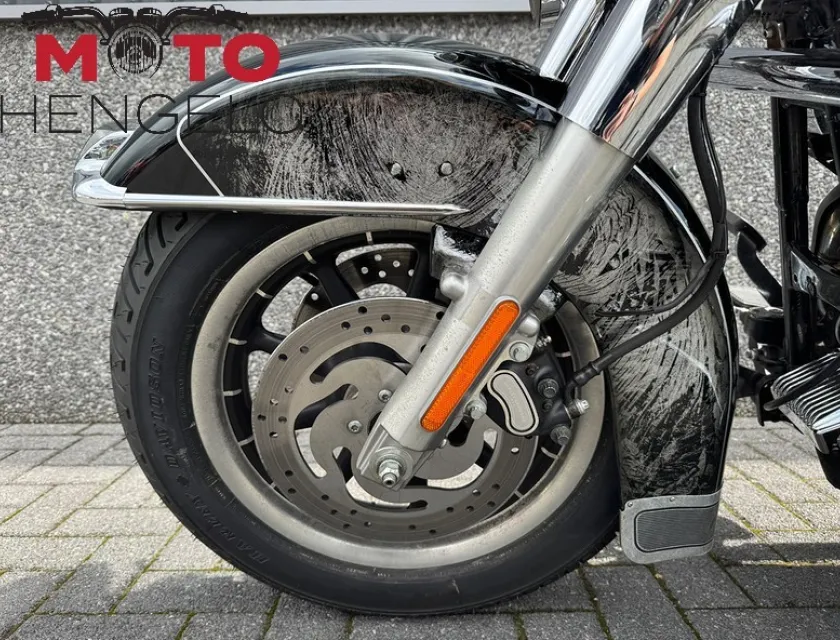 Harley-Davidson FLHTC Electra Glide
