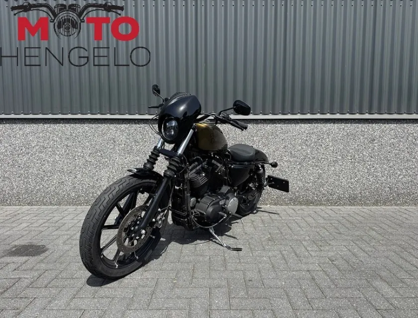 Harley-Davidson IRON 883