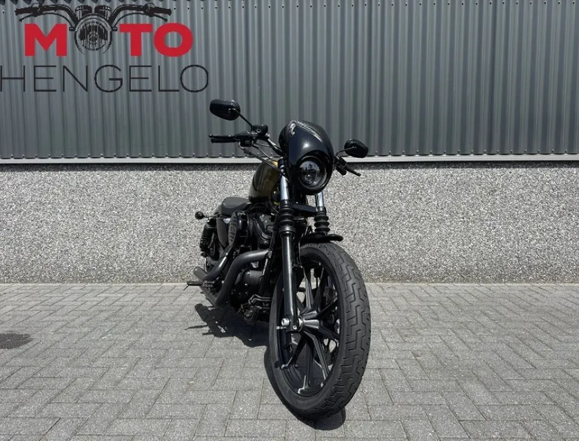 Harley-Davidson IRON 883