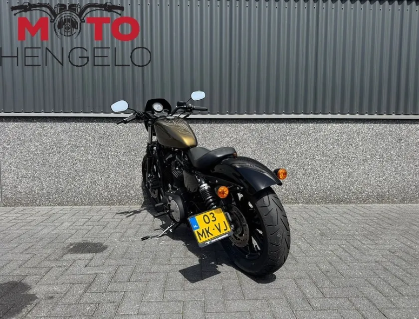 Harley-Davidson IRON 883