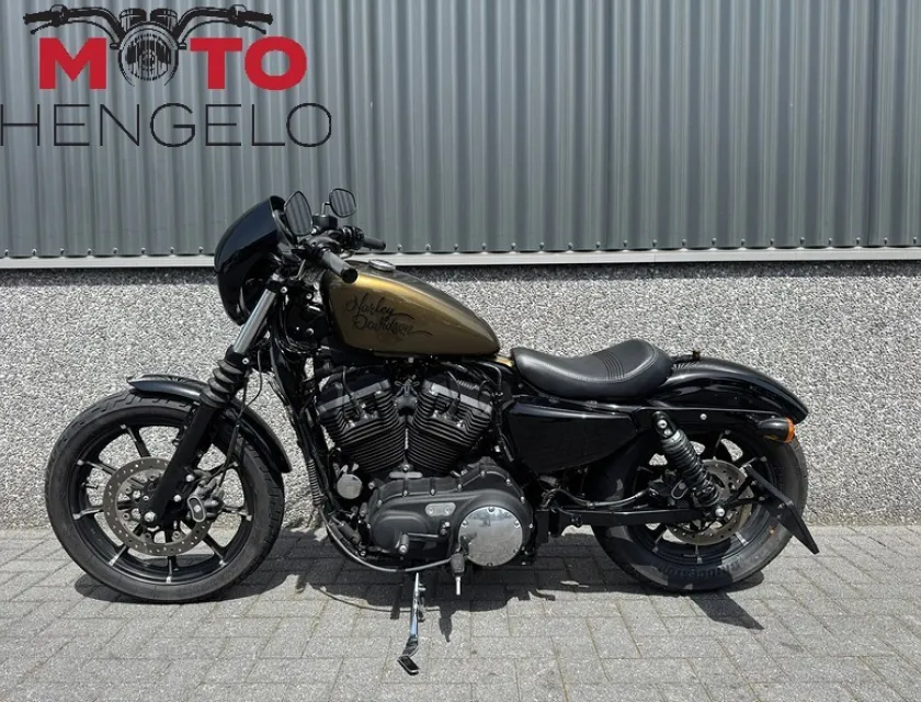 Harley-Davidson IRON 883