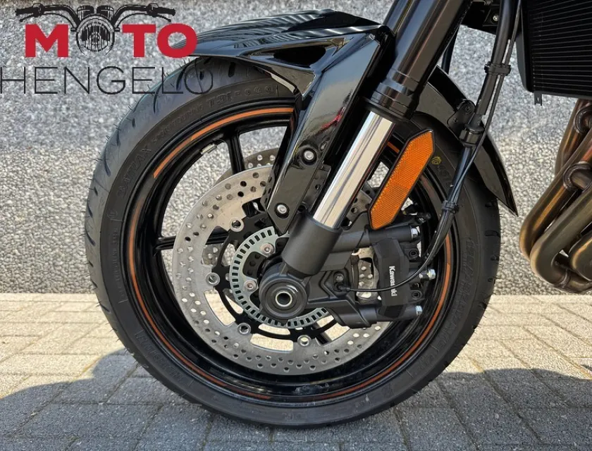 Kawasaki VERSYS 1100 S