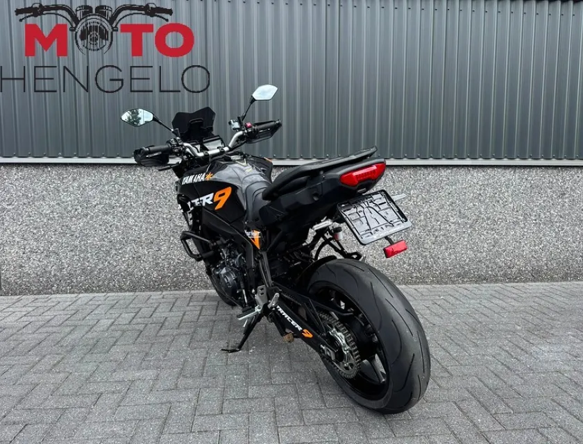 Yamaha TRACER 9