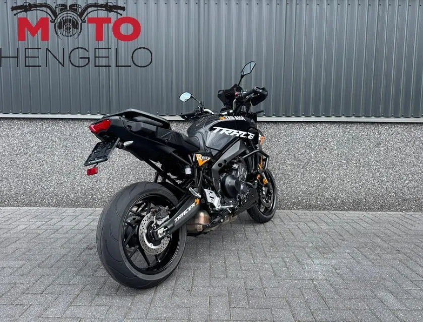 Yamaha TRACER 9