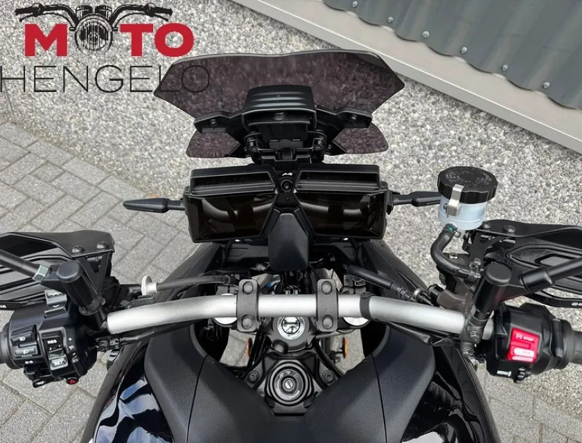 Yamaha TRACER 9