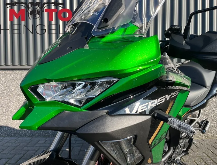 Kawasaki VERSYS 1100 SE