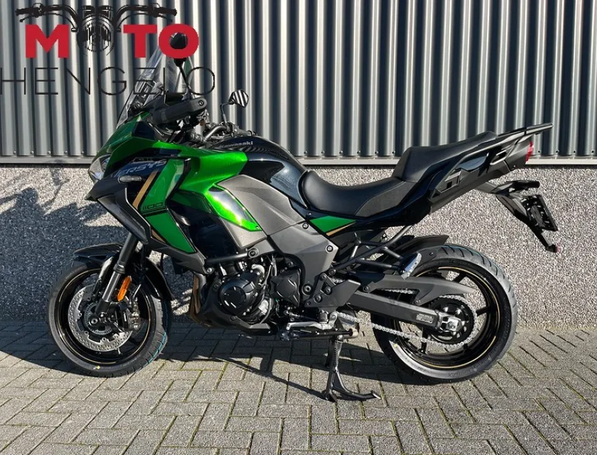 Kawasaki VERSYS 1100 SE