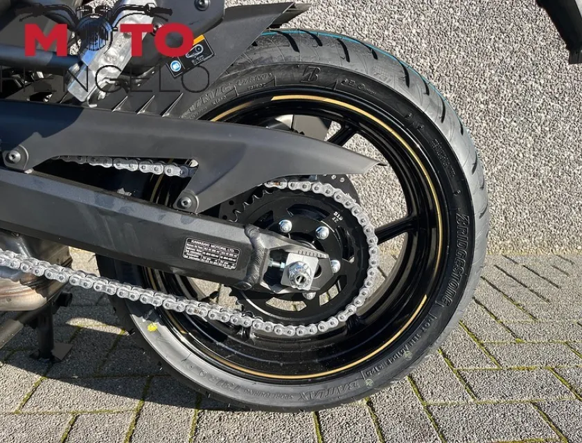 Kawasaki VERSYS 1100 SE