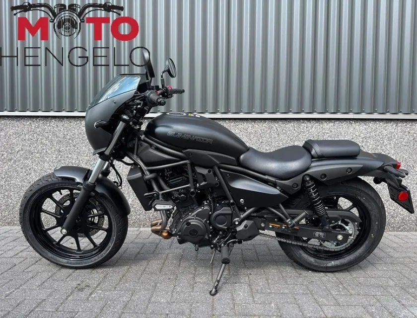 Kawasaki ELIMINATOR 500 PERFORMANCE