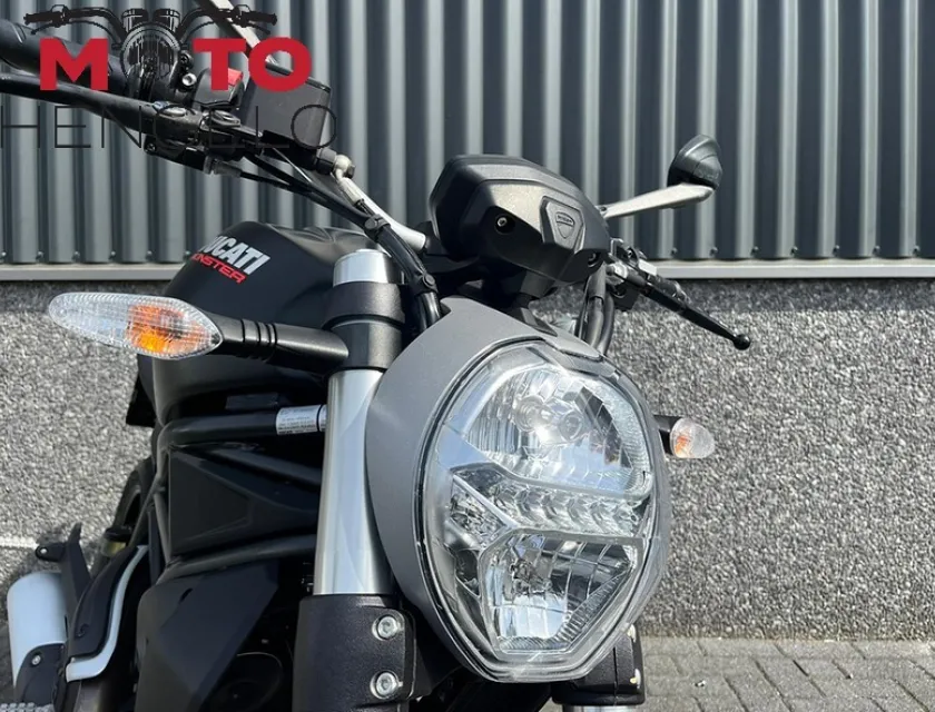 Ducati MONSTER 797