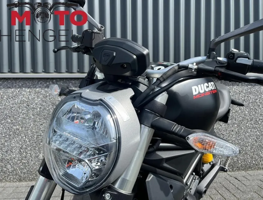 Ducati MONSTER 797