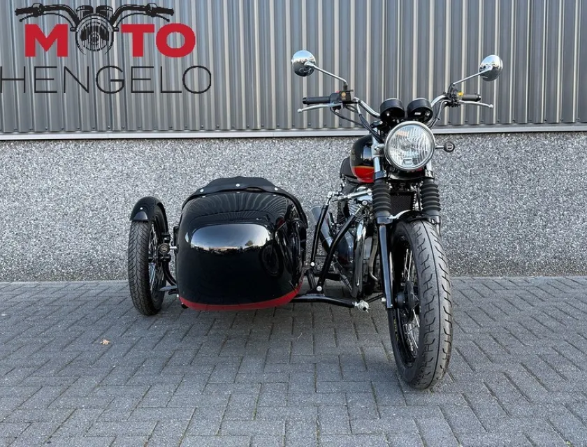 Royal-Enfield INTERCEPTOR TRIPTEQ AMALFI