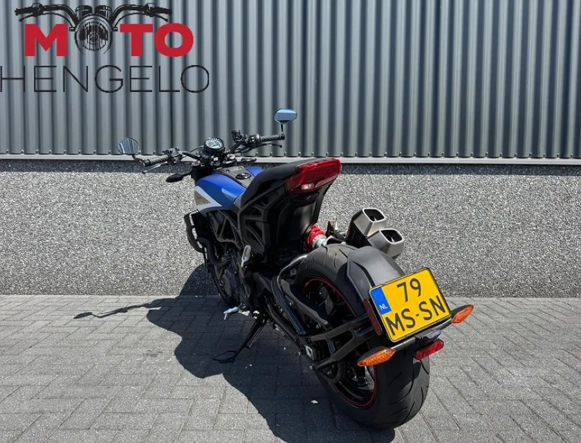 Indian FTR 1200