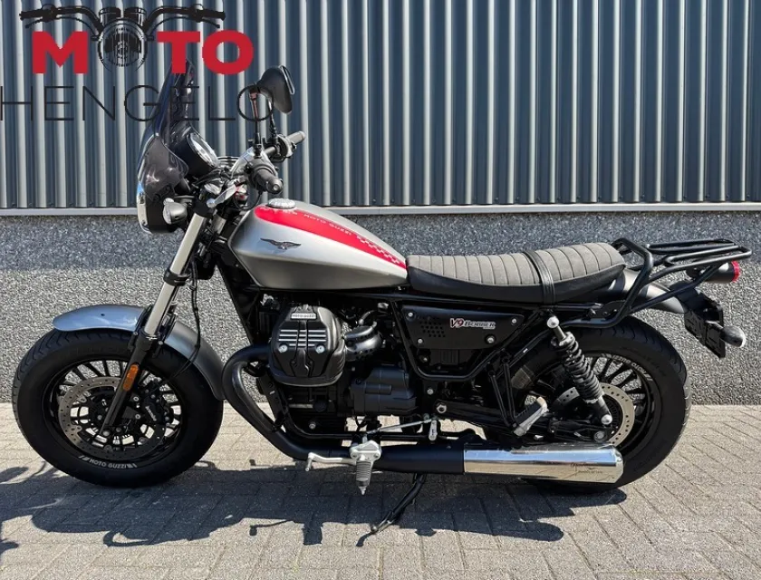 Moto Guzzi V9 BOBBER