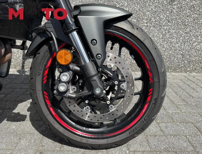 Yamaha TRACER 7