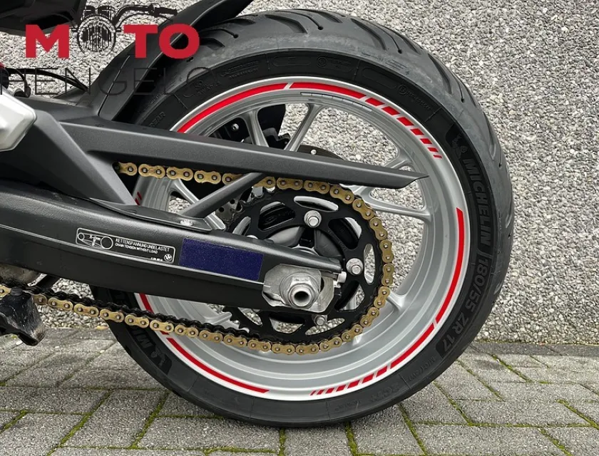 BMW F 900 R