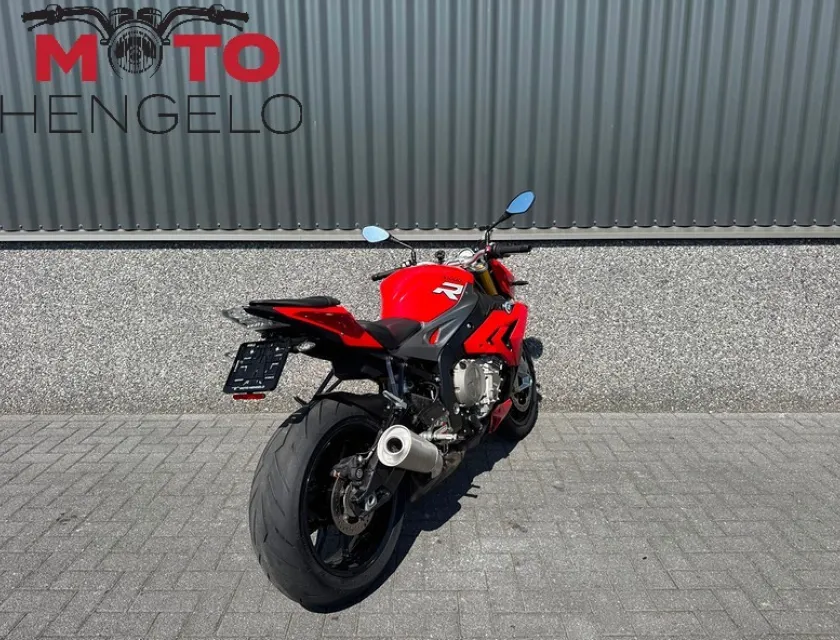BMW S1000R