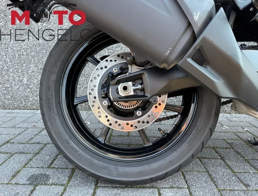 Suzuki V-STROM 800