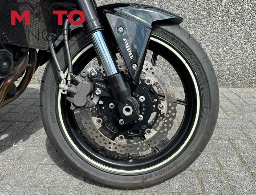 Kawasaki Z750 ABS