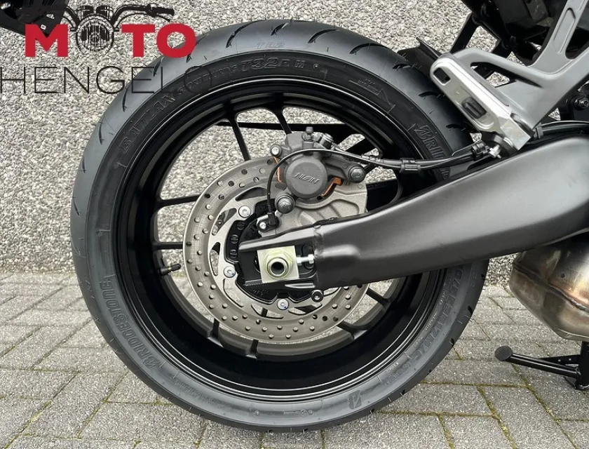 Yamaha TRACER 9