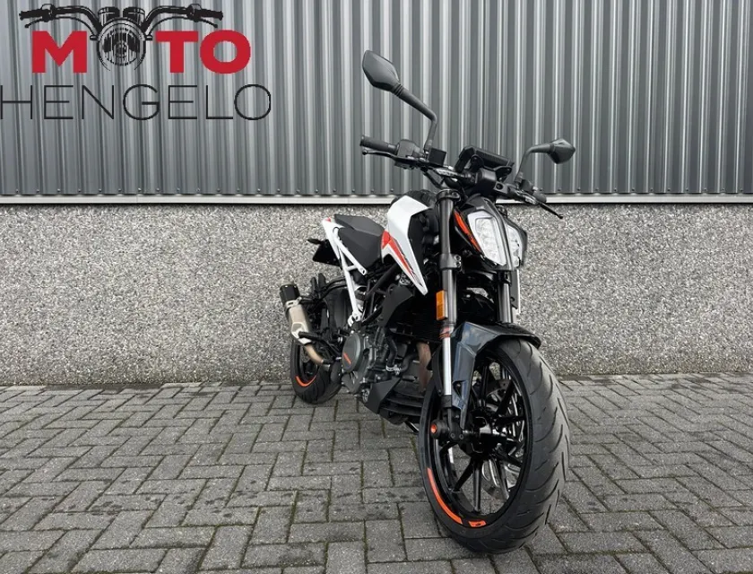 KTM 390 DUKE