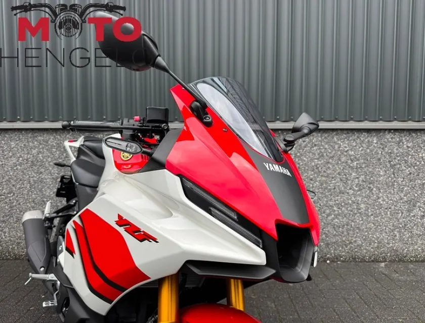 Yamaha YZF-R3 70TH