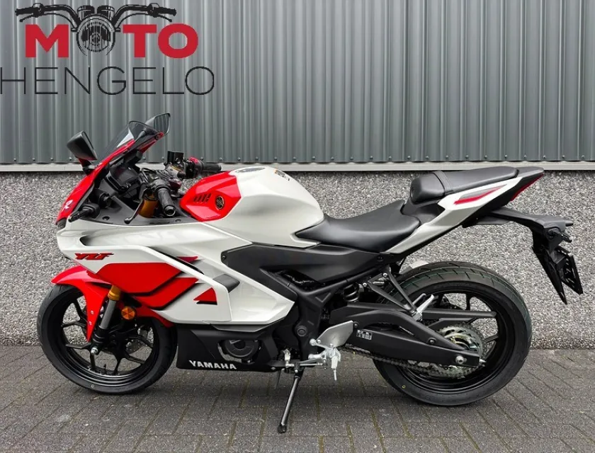 Yamaha YZF-R3 70TH