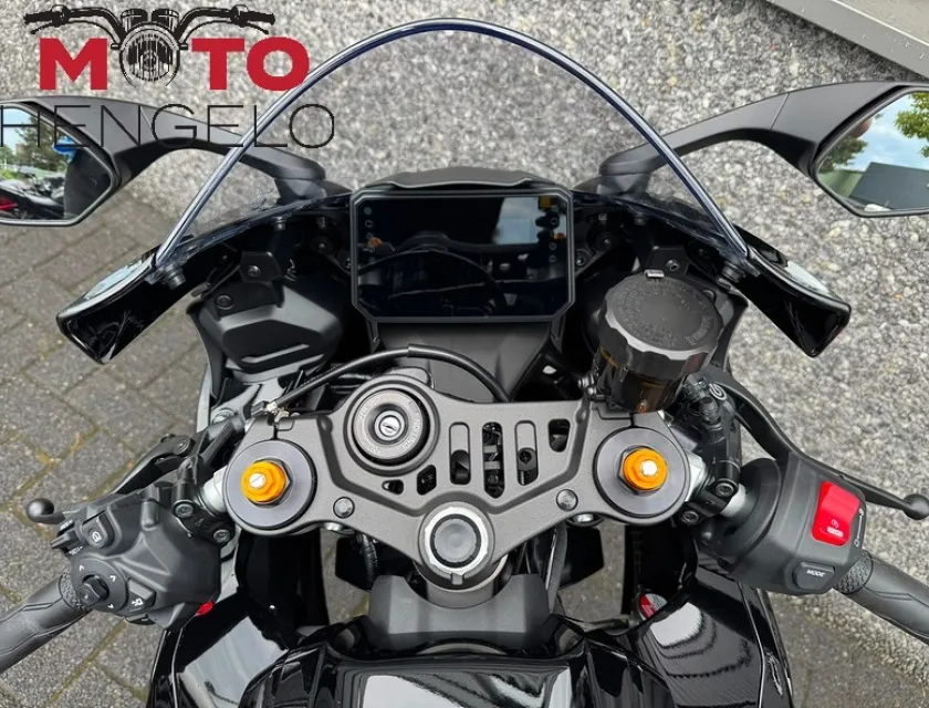 Yamaha YZF-R7