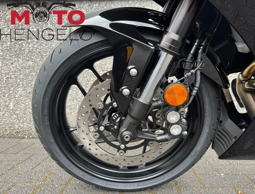 Yamaha YZF-R7