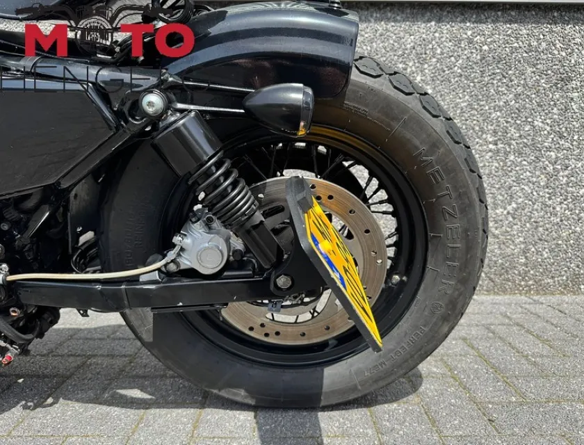 Harley-Davidson XL 1200 C CUSTOM