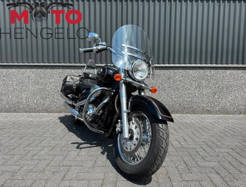 Suzuki INTRUDER VL 800 VOLUSIA
