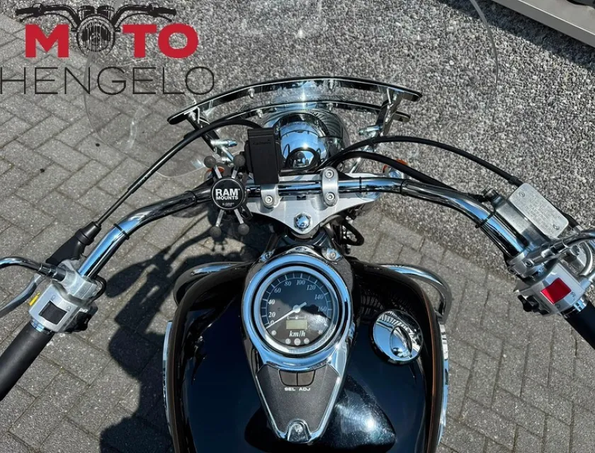 Suzuki INTRUDER VL 800 VOLUSIA