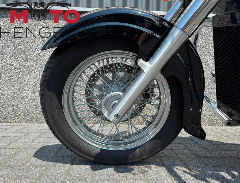 Suzuki INTRUDER VL 800 VOLUSIA